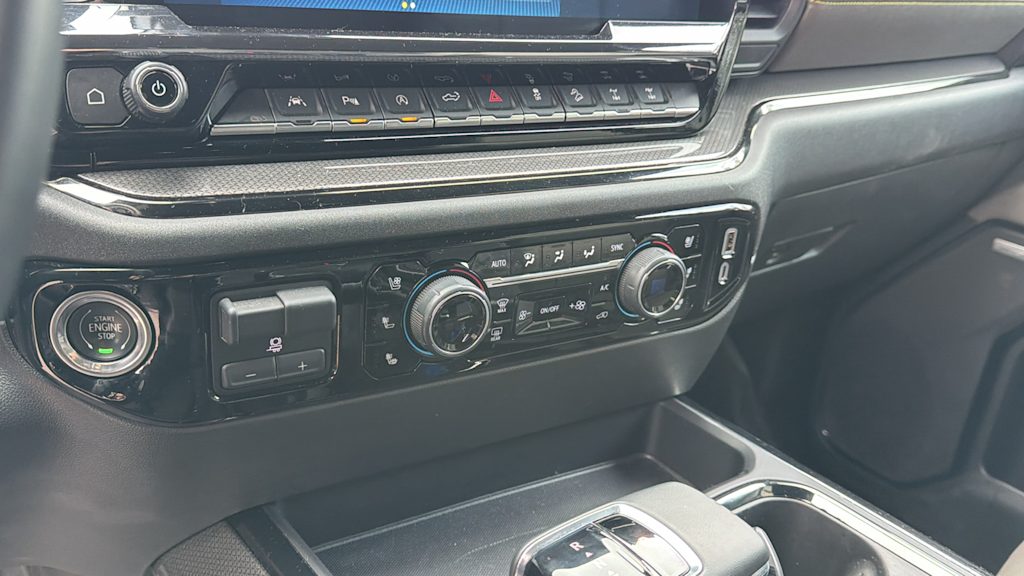 Thumbnail: 2024 Chevrolet Silverado 1500 - 20