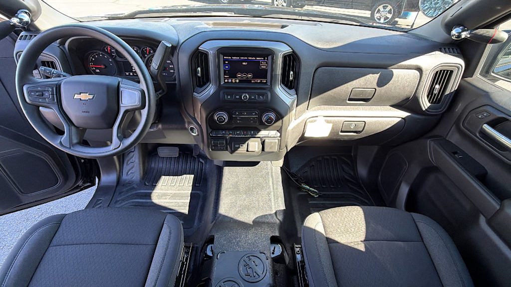 Thumbnail: 2026 Chevrolet Silverado 1500 - 12