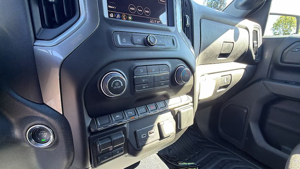 Thumbnail: 2026 Chevrolet Silverado 1500 - 21