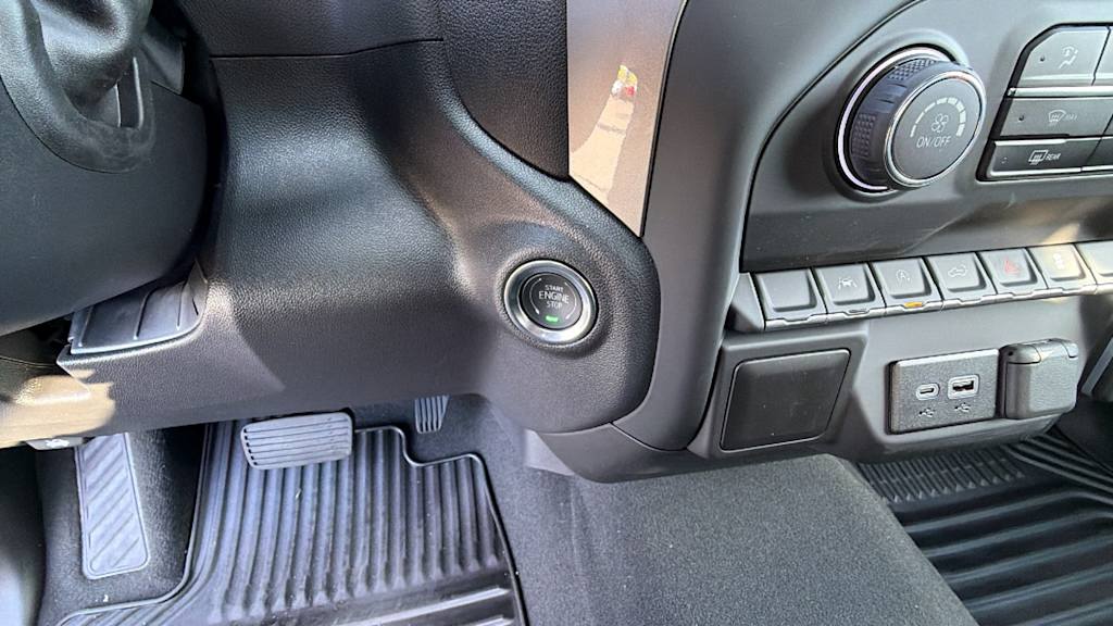 Thumbnail: 2026 Chevrolet Silverado 1500 - 24