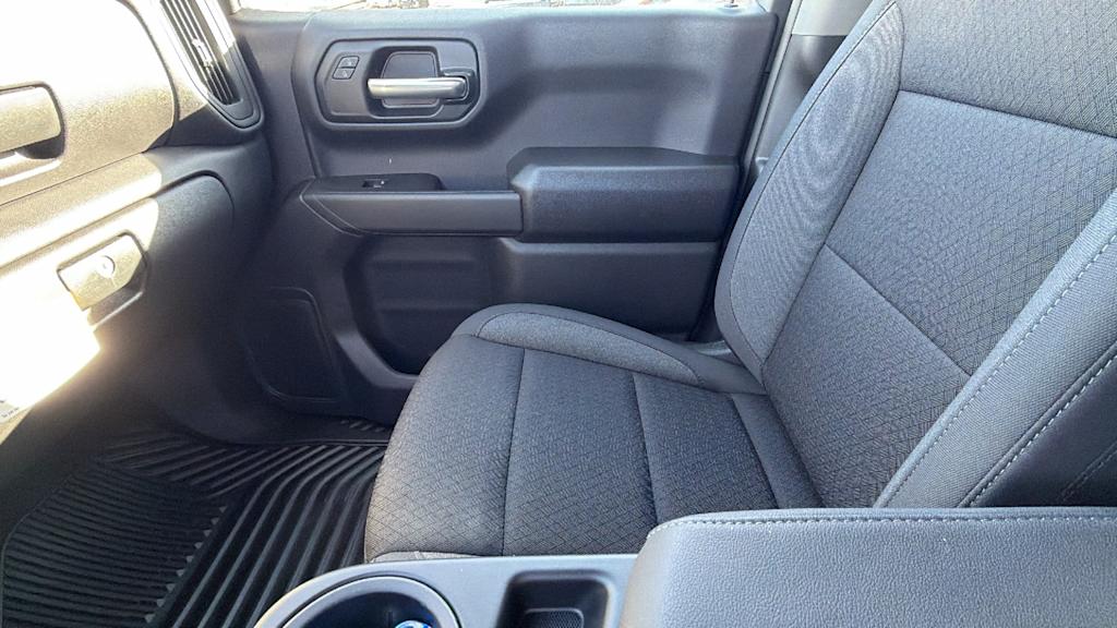 Thumbnail: 2026 Chevrolet Silverado 1500 - 10