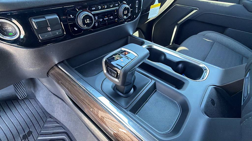 Thumbnail: 2026 Chevrolet Silverado 1500 - 14