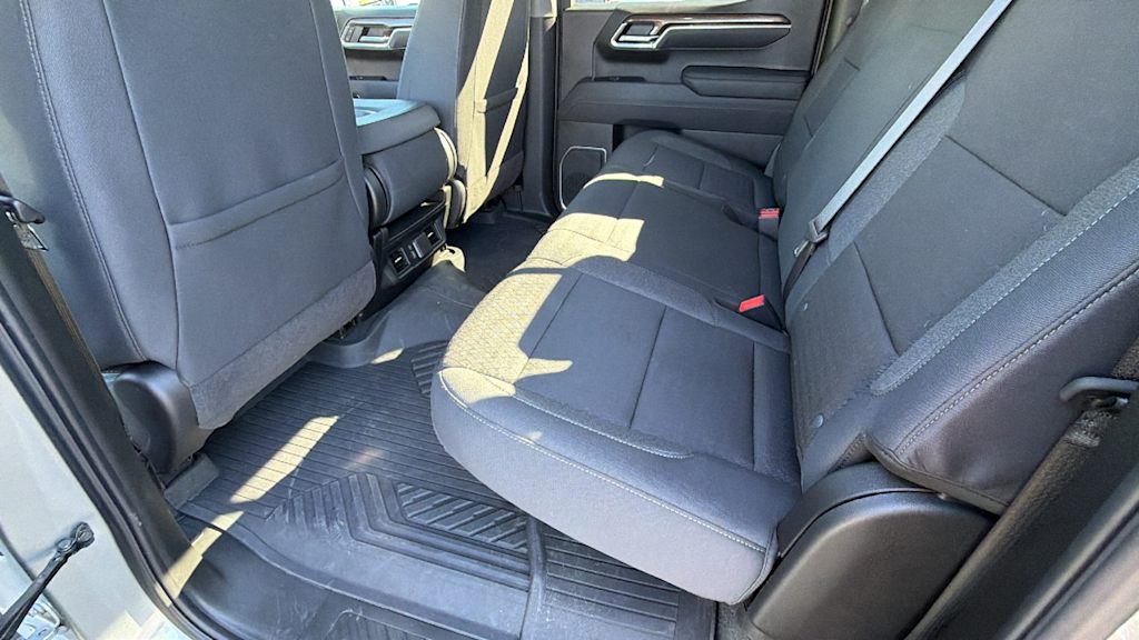 Thumbnail: 2025 Chevrolet Silverado 1500 - 26