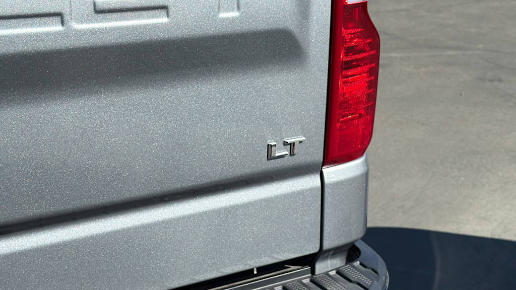 Thumbnail: 2025 Chevrolet Silverado 1500 - 29