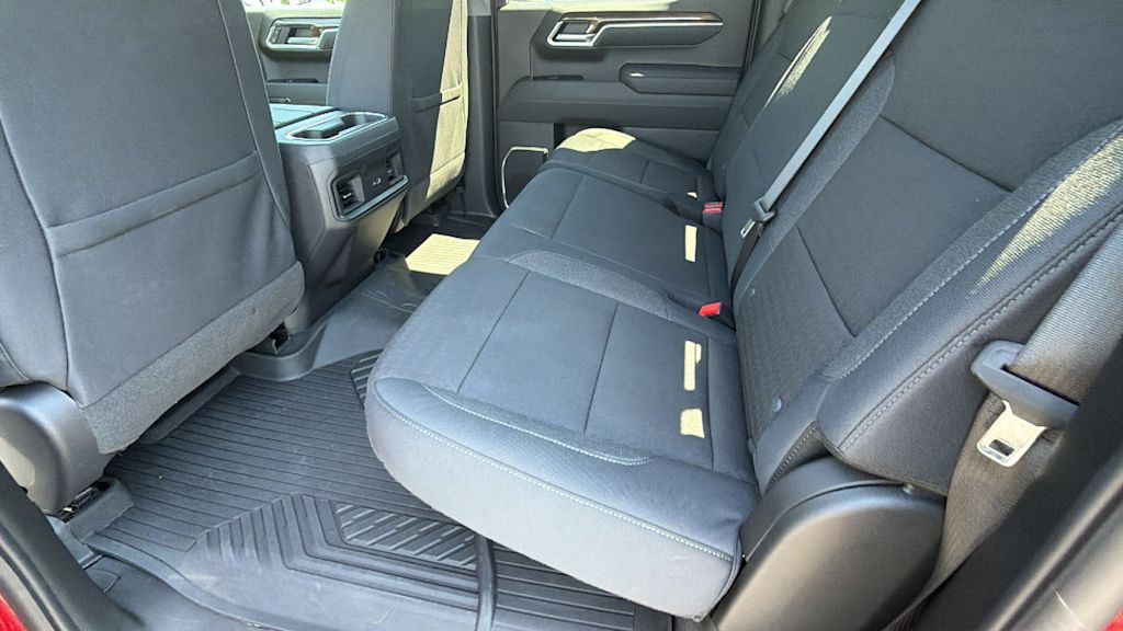 Thumbnail: 2026 Chevrolet Silverado 1500 - 10