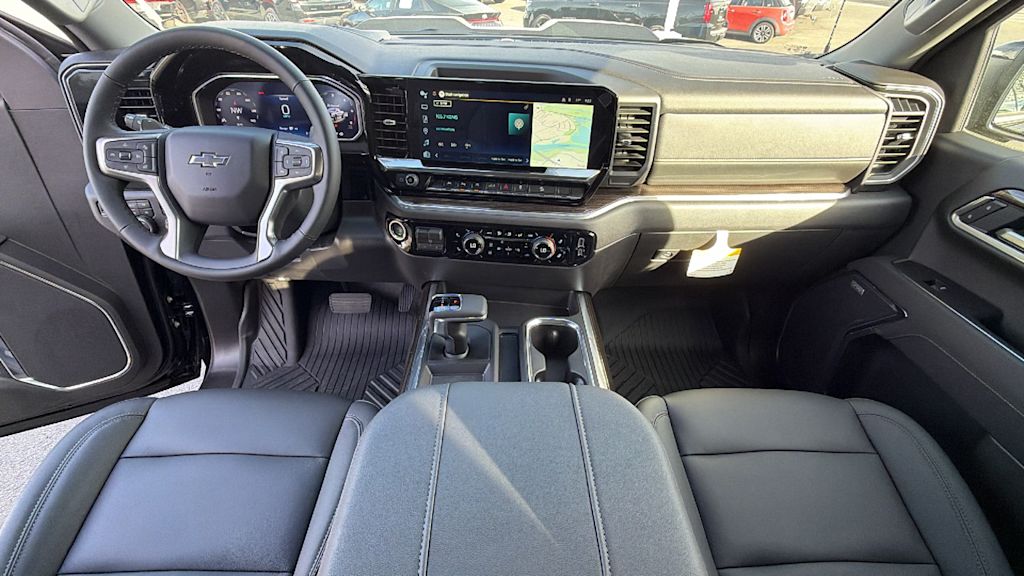 Thumbnail: 2026 Chevrolet Silverado 1500 - 12