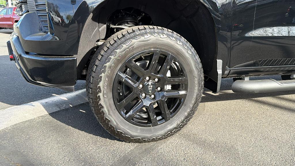 Thumbnail: 2026 Chevrolet Silverado 1500 - 8