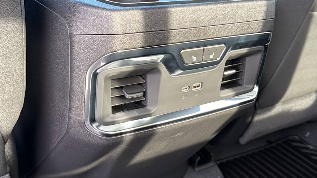 Thumbnail: 2026 Chevrolet Silverado 1500 - 29