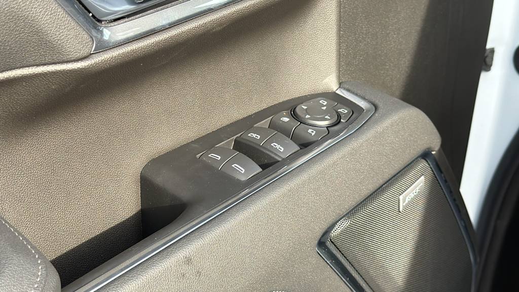 Thumbnail: 2026 Chevrolet Silverado 1500 - 27