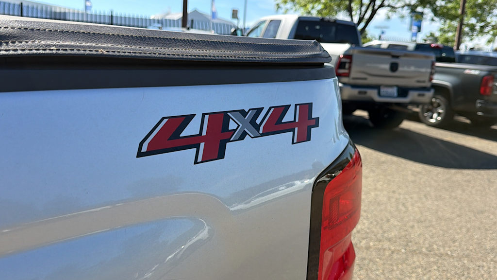 Thumbnail: 2018 Chevrolet Silverado 1500 - 7