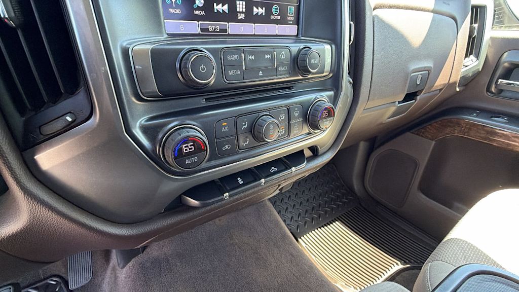 Thumbnail: 2018 Chevrolet Silverado 1500 - 22