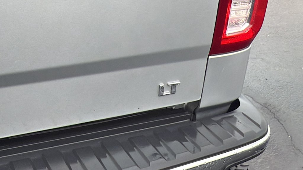 Thumbnail: 2018 Chevrolet Silverado 1500 - 29