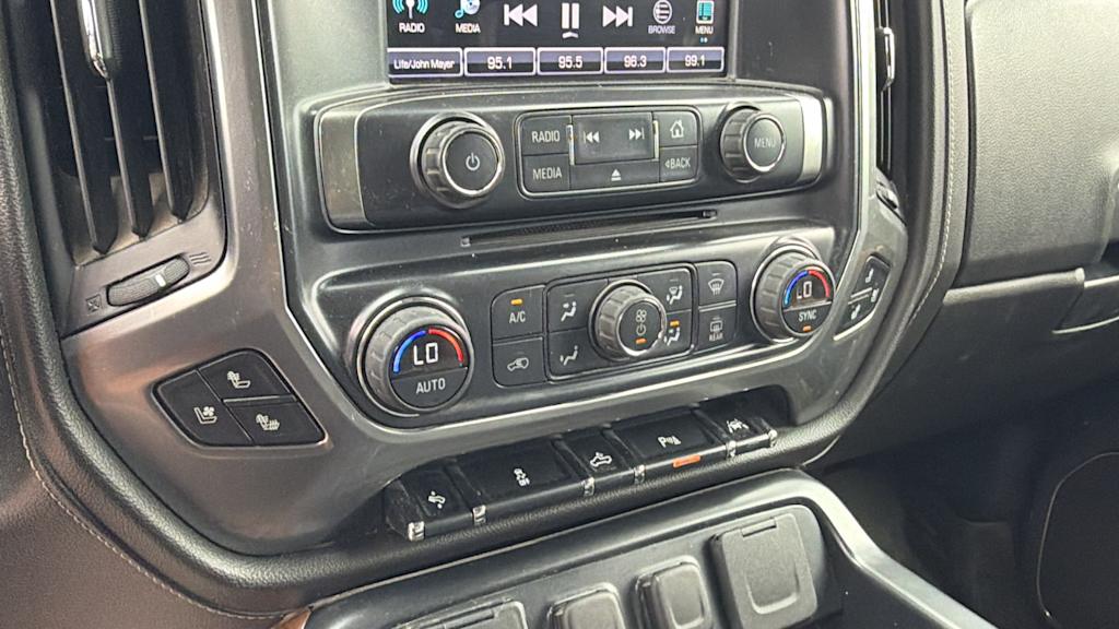 Thumbnail: 2016 Chevrolet Silverado 1500 - 15