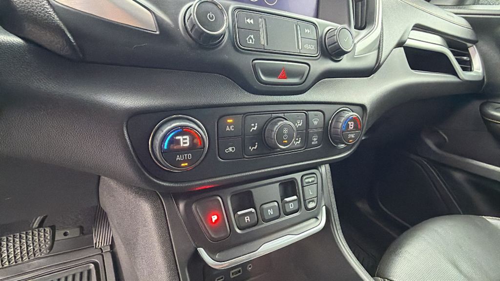 Thumbnail: 2020 GMC Terrain - 24