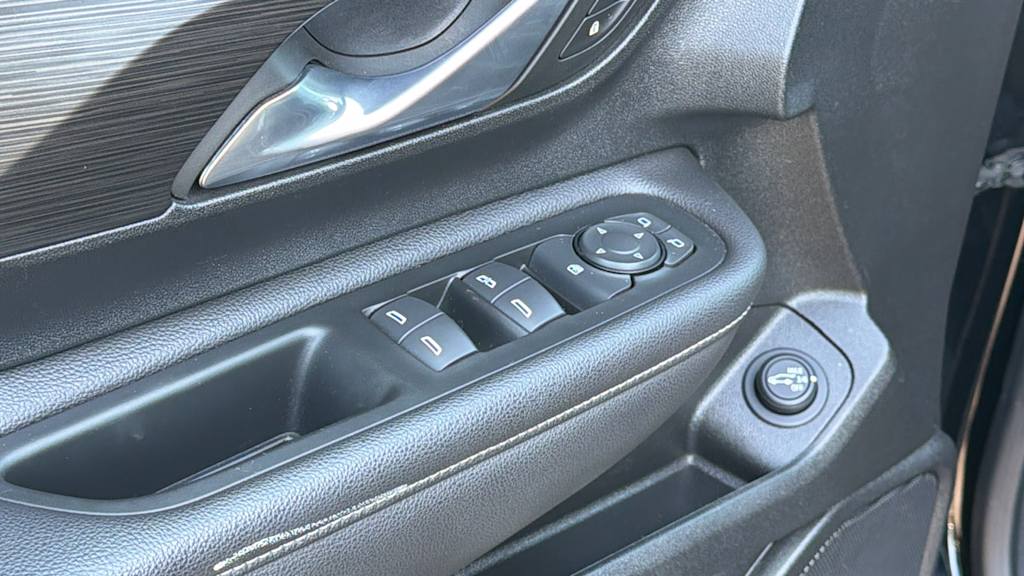 Thumbnail: 2022 GMC Terrain - 26