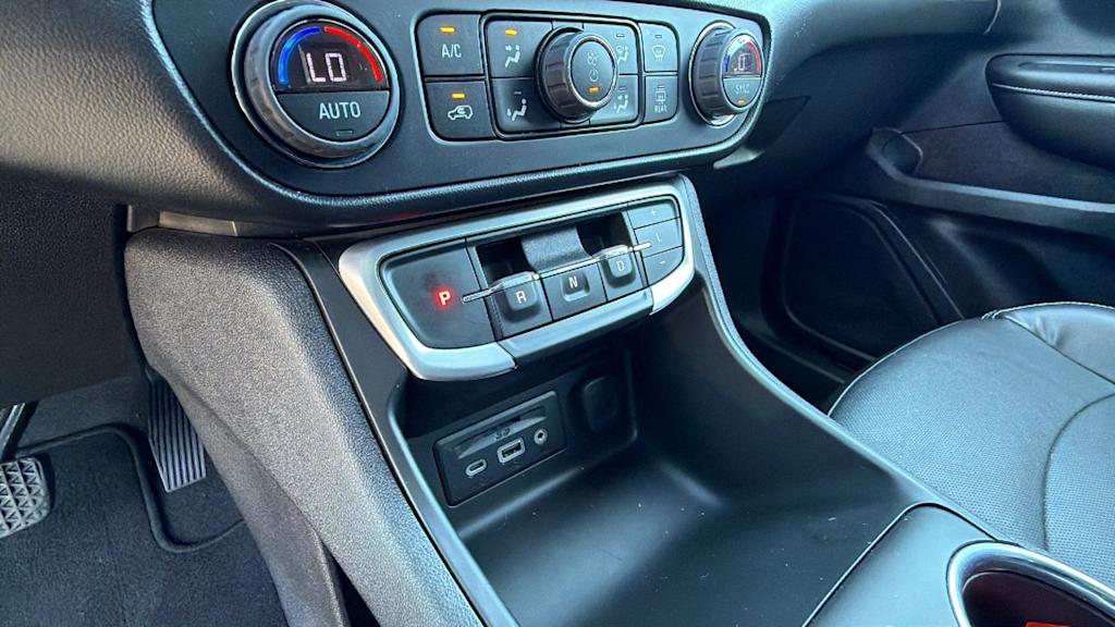 Thumbnail: 2022 GMC Terrain - 16