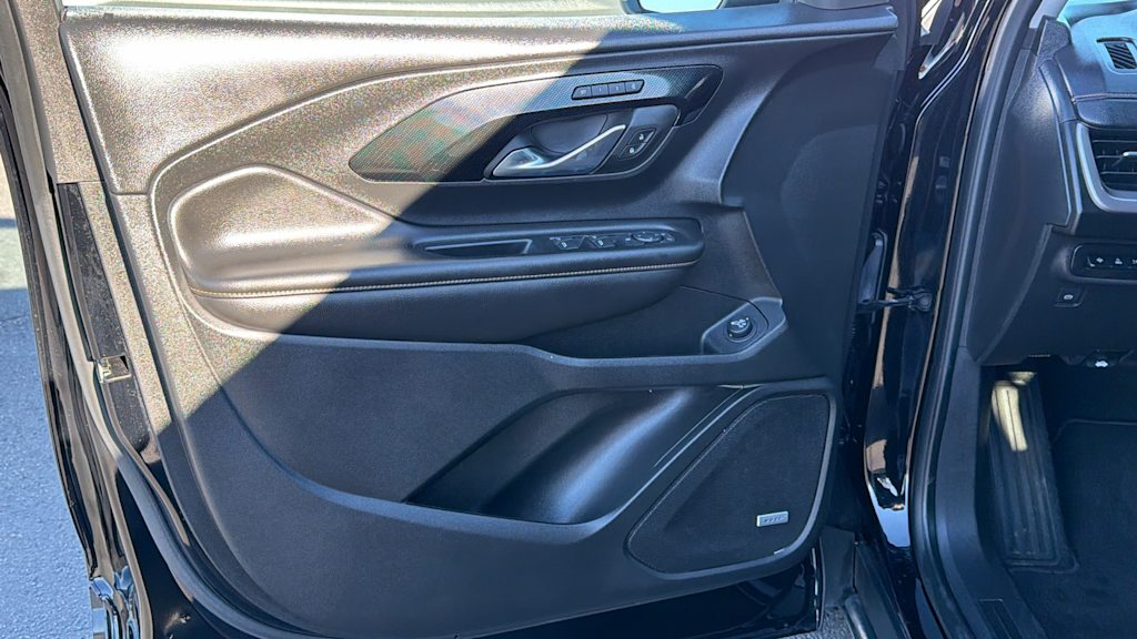 Thumbnail: 2022 GMC Terrain - 28