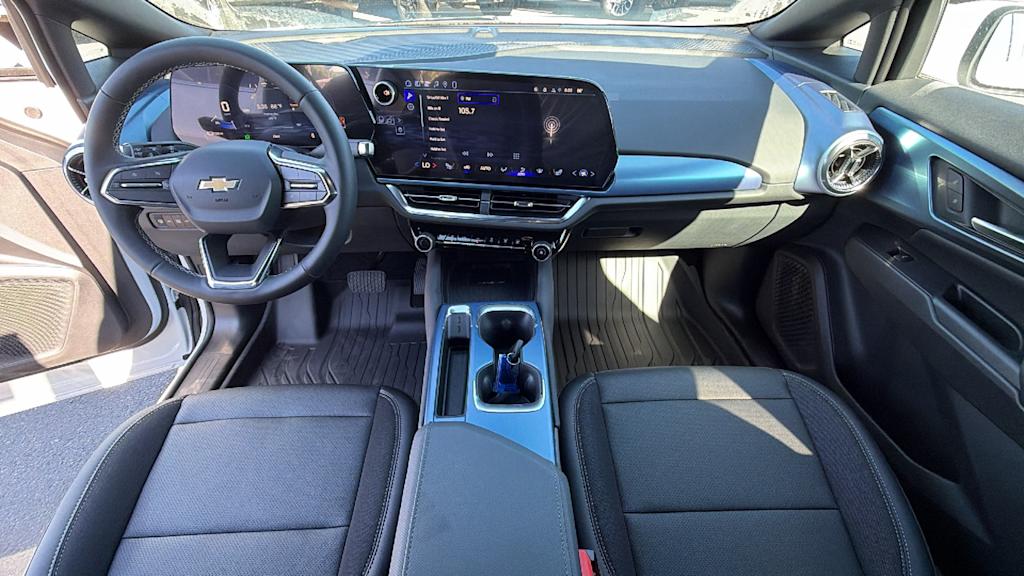 Thumbnail: 2026 Chevrolet Equinox - 12