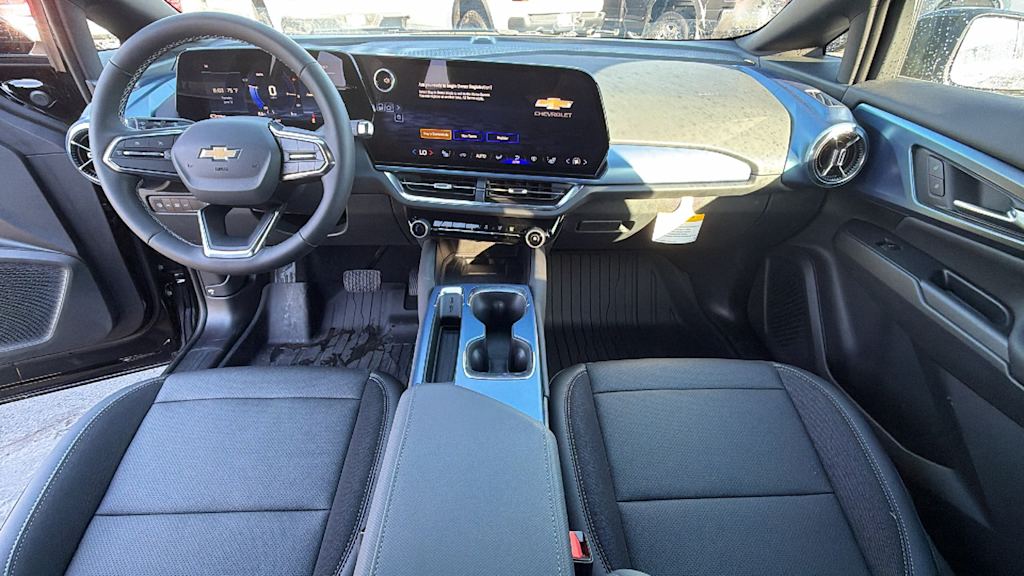 Thumbnail: 2026 Chevrolet Equinox - 30