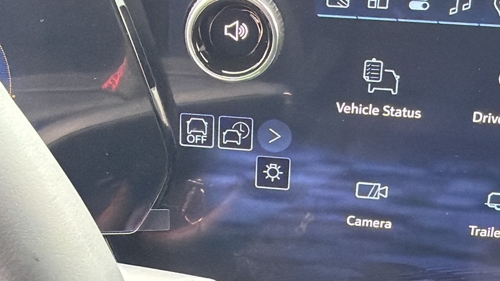 Thumbnail: 2026 Chevrolet Equinox - 24