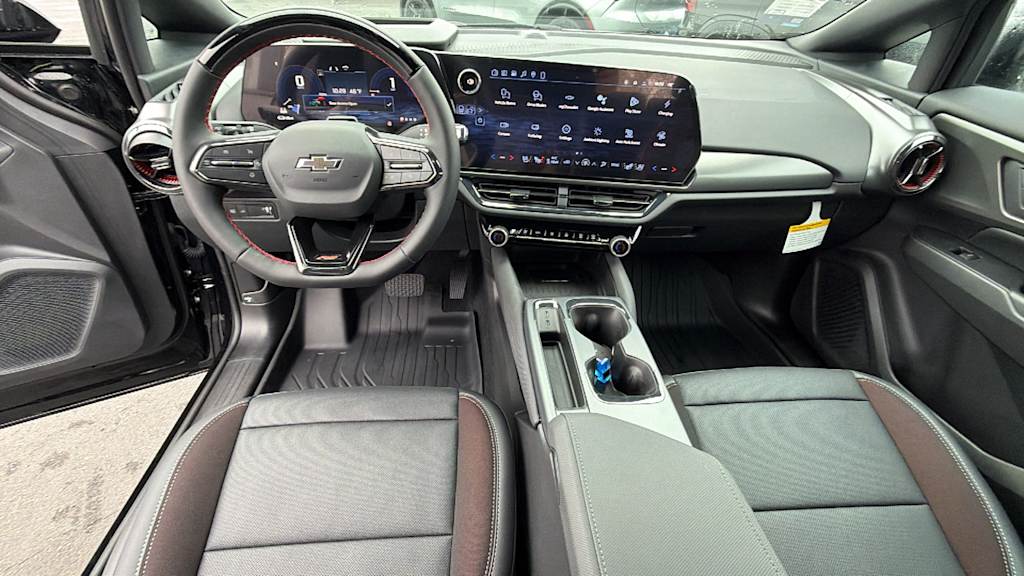 Thumbnail: 2026 Chevrolet Equinox - 12