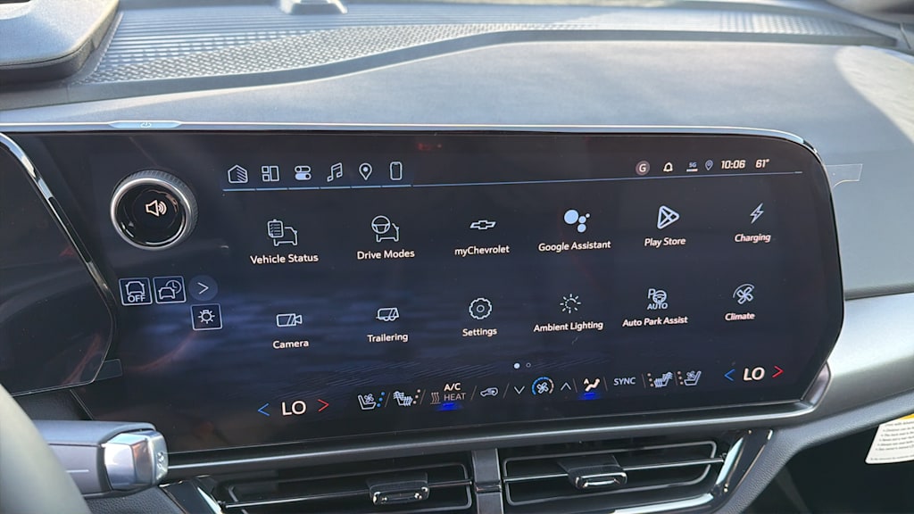 Thumbnail: 2026 Chevrolet Equinox - 12