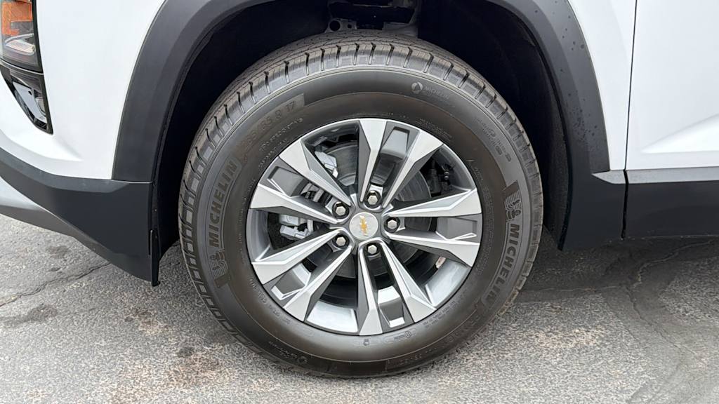 Thumbnail: 2027 Chevrolet Equinox - 8