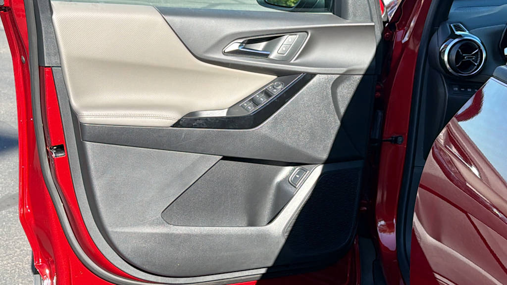 Thumbnail: 2027 Chevrolet Equinox - 28
