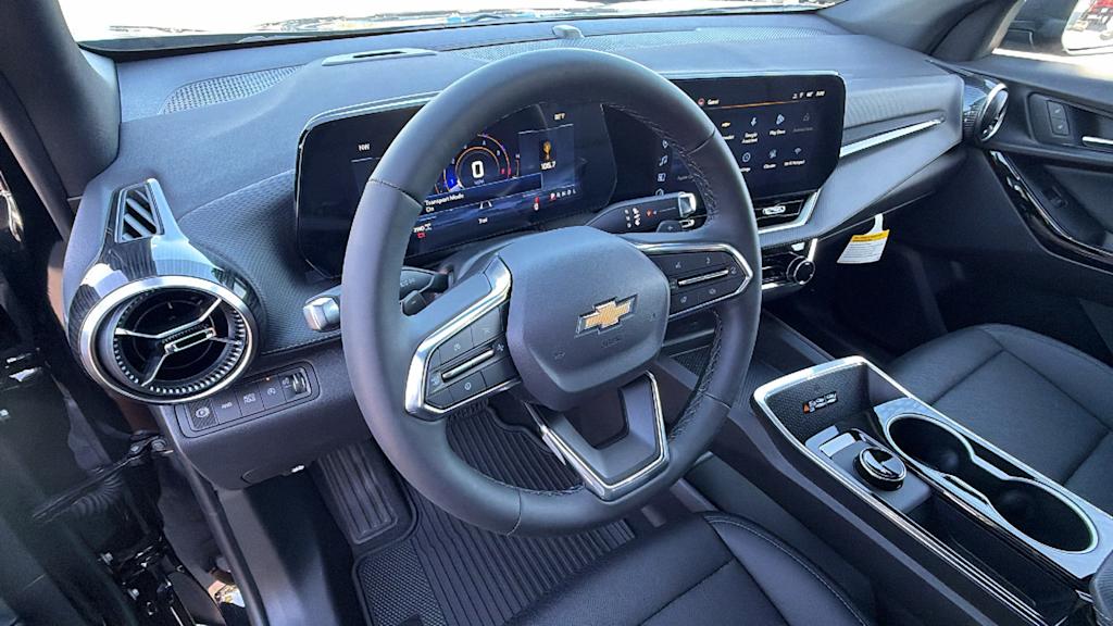 Thumbnail: 2027 Chevrolet Equinox - 2