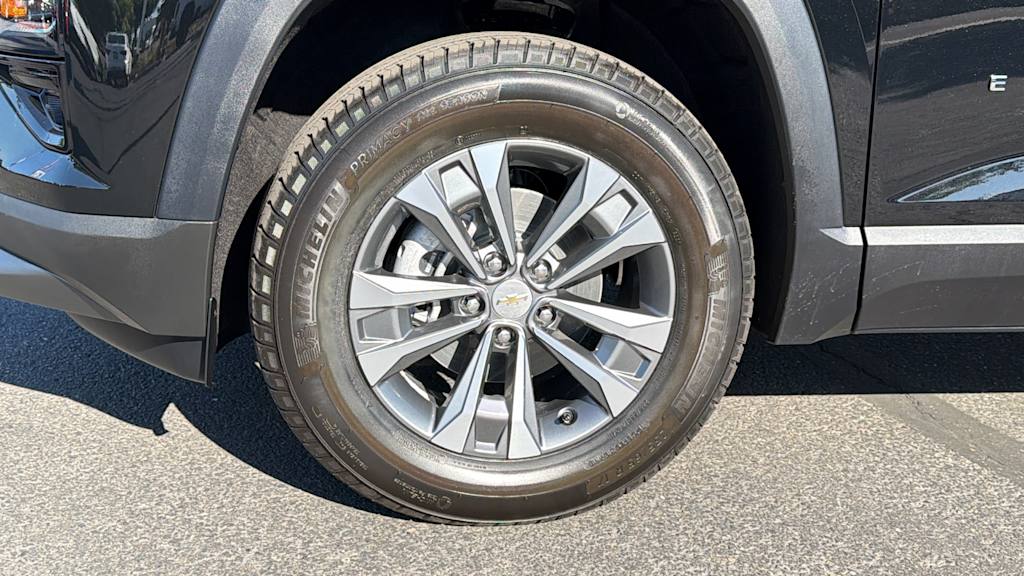 Thumbnail: 2027 Chevrolet Equinox - 8