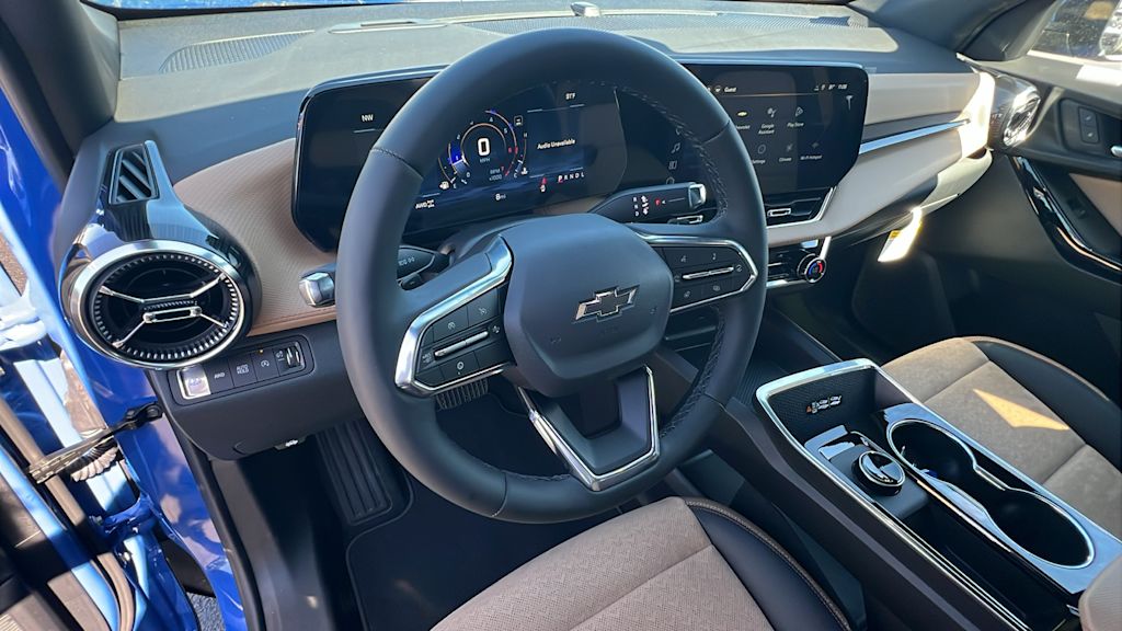 Thumbnail: 2026 Chevrolet Equinox - 2