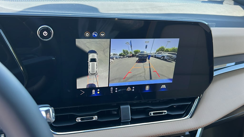 Thumbnail: 2026 Chevrolet Equinox - 24