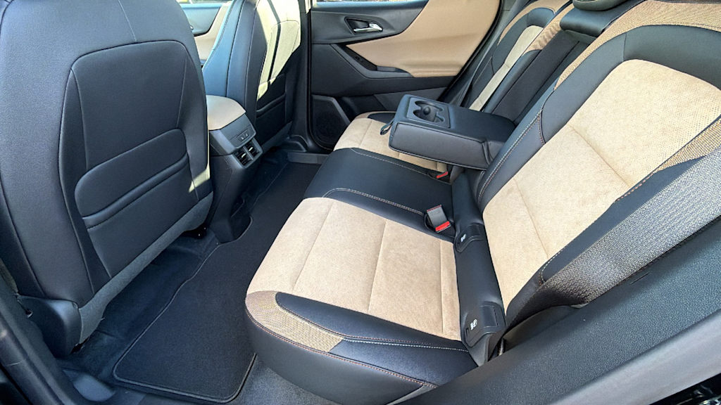 Thumbnail: 2026 Chevrolet Equinox - 12