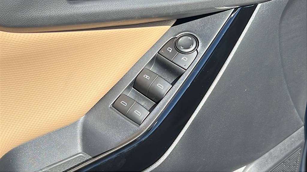 Thumbnail: 2026 Chevrolet Equinox - 28