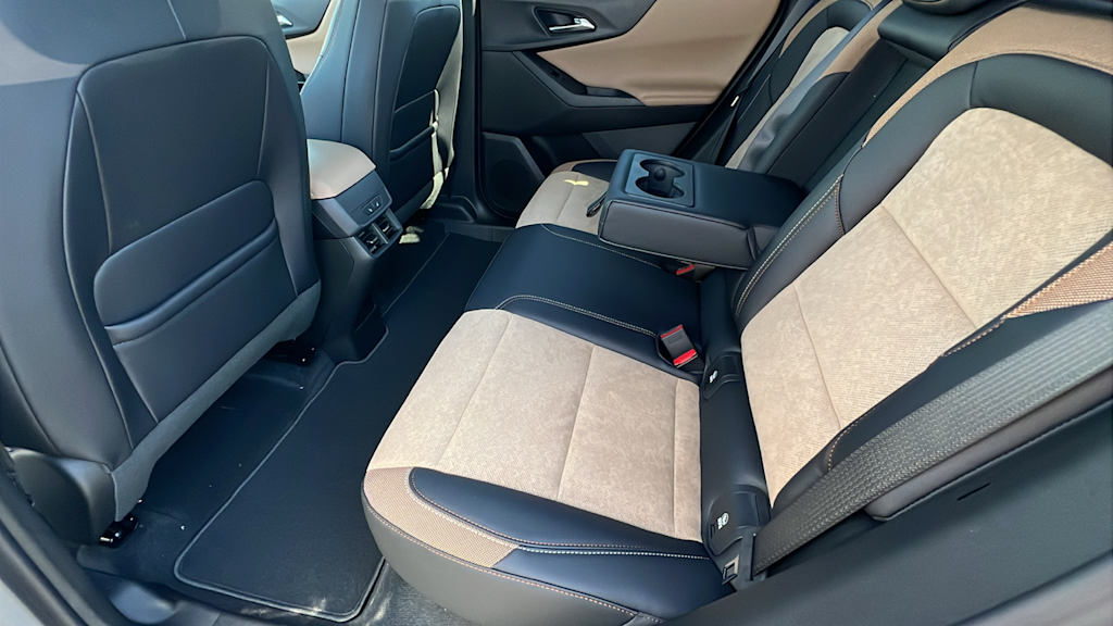 Thumbnail: 2026 Chevrolet Equinox - 12