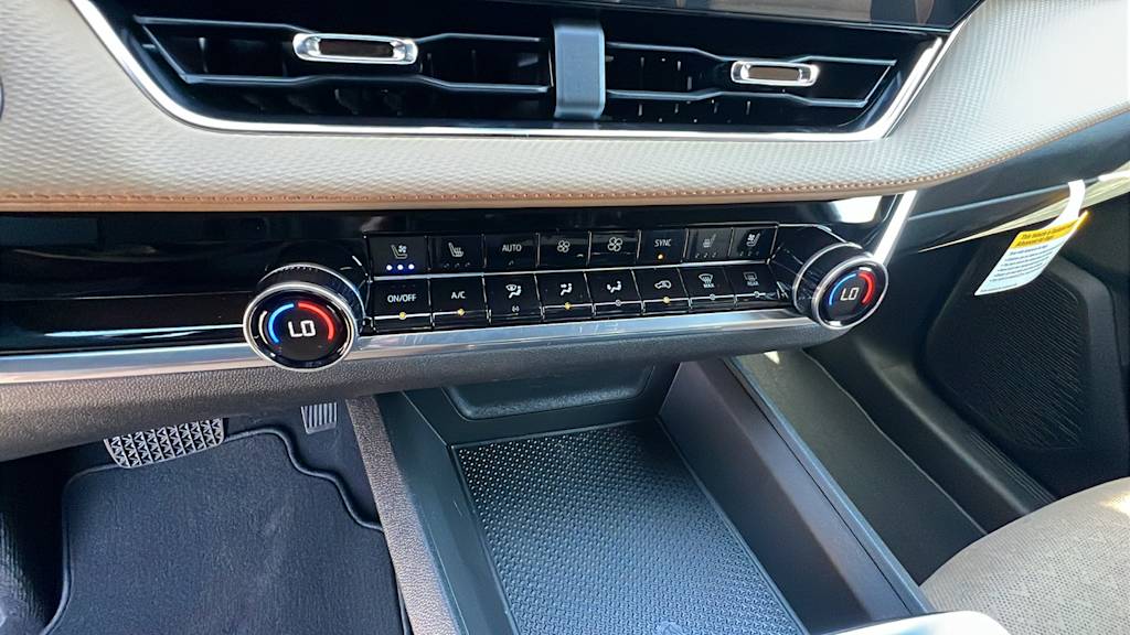 Thumbnail: 2026 Chevrolet Equinox - 22