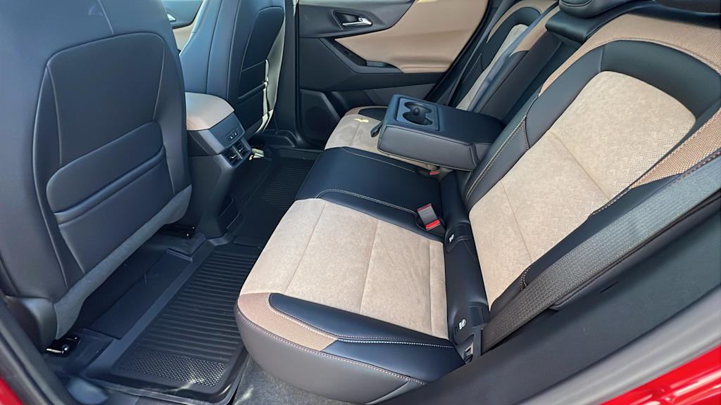 Thumbnail: 2026 Chevrolet Equinox - 12