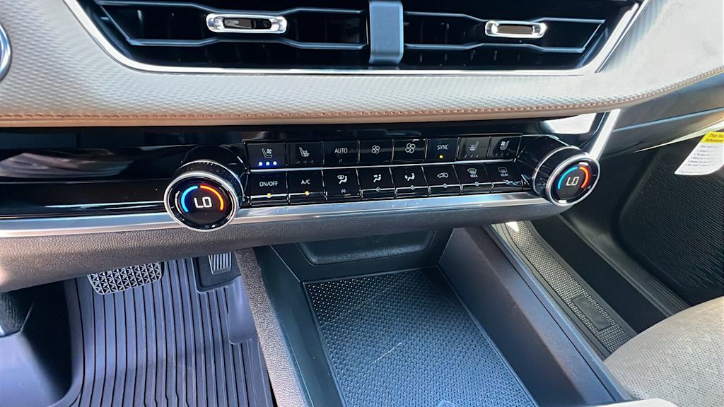 Thumbnail: 2026 Chevrolet Equinox - 23