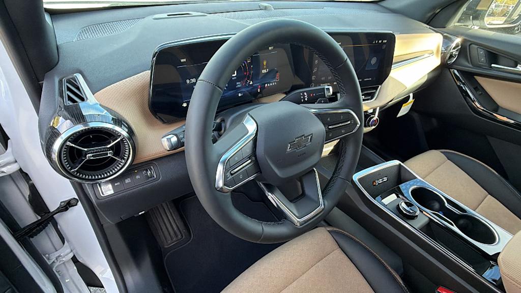 Thumbnail: 2026 Chevrolet Equinox - 2