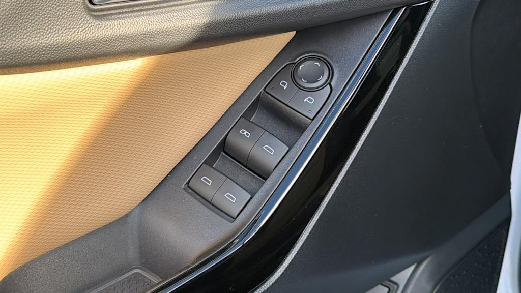 Thumbnail: 2026 Chevrolet Equinox - 26