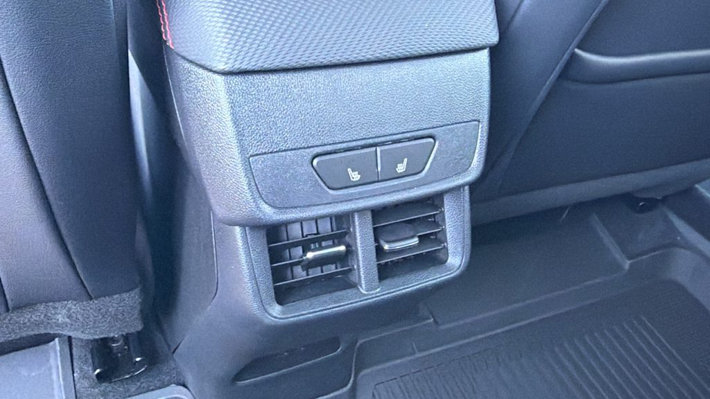 Thumbnail: 2027 Chevrolet Equinox - 30