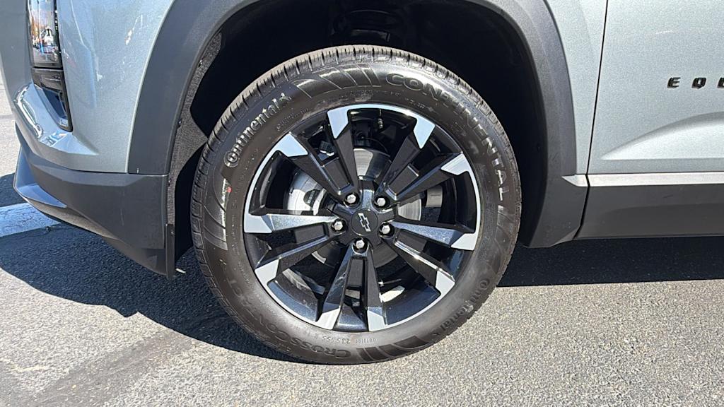 Thumbnail: 2027 Chevrolet Equinox - 8