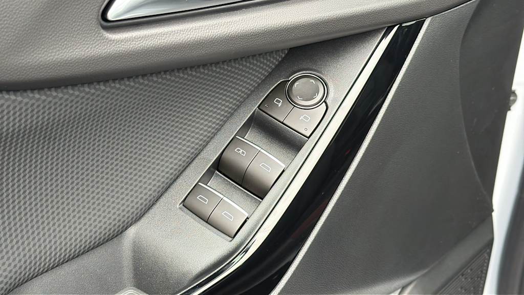 Thumbnail: 2026 Chevrolet Equinox - 28