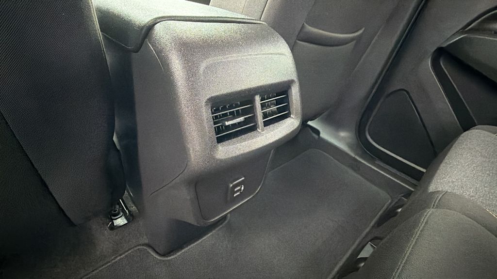 Thumbnail: 2024 Chevrolet Equinox - 30