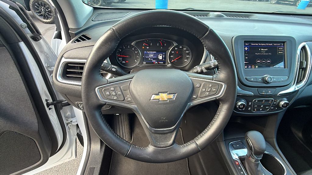Thumbnail: 2022 Chevrolet Equinox - 9