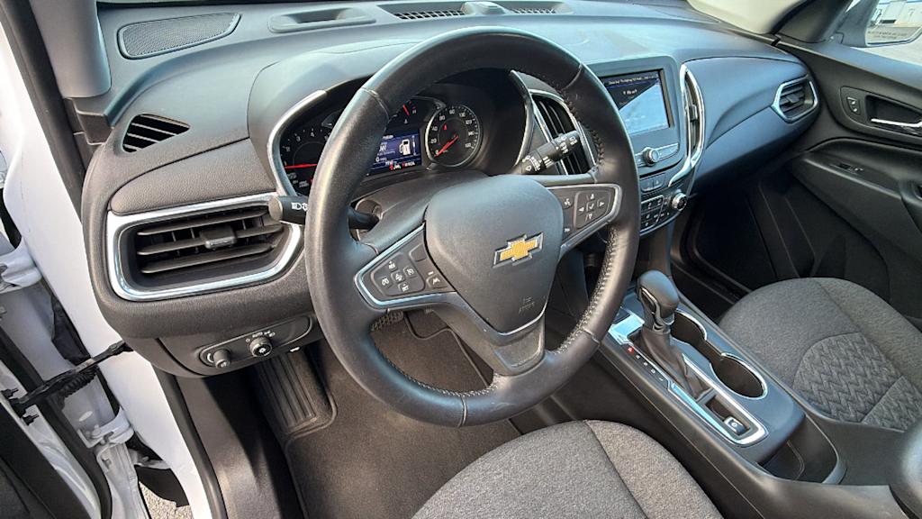Thumbnail: 2022 Chevrolet Equinox - 2