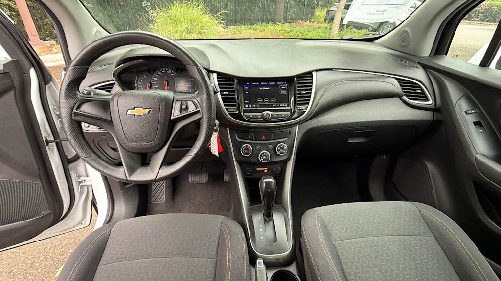 Thumbnail: 2020 Chevrolet Trax - 12