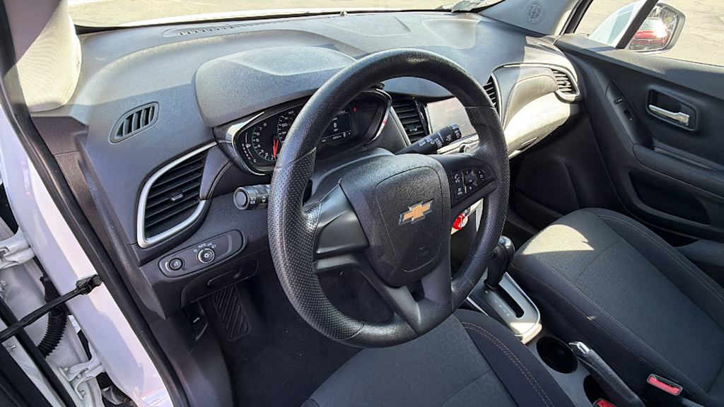 Thumbnail: 2020 Chevrolet Trax - 2