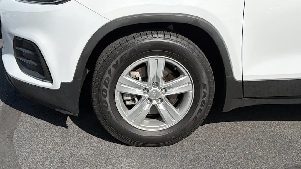 Thumbnail: 2020 Chevrolet Trax - 8