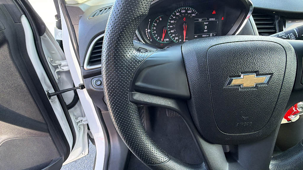 Thumbnail: 2020 Chevrolet Trax - 26